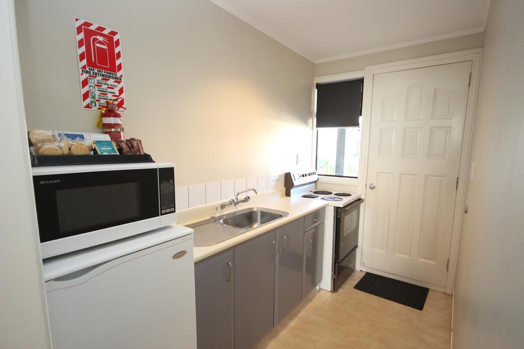 Champers Motor Inn Lower Hutt Ngoại thất bức ảnh