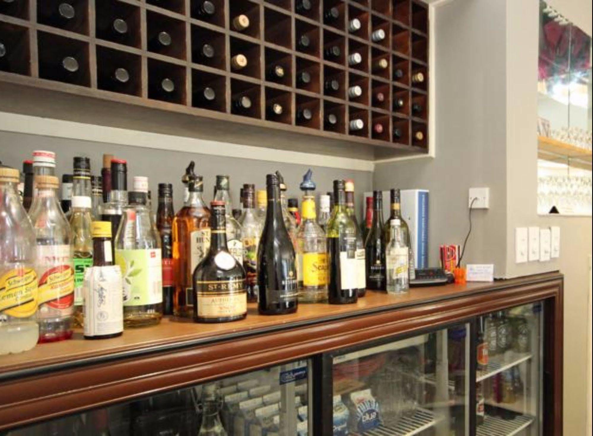 Champers Motor Inn Lower Hutt Ngoại thất bức ảnh